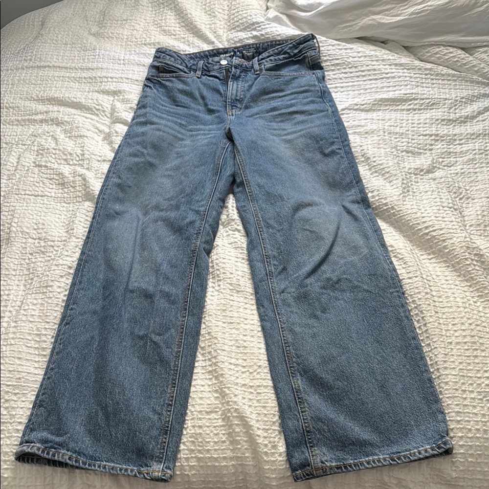 Extra High-Waisted Wide-Leg Jeans